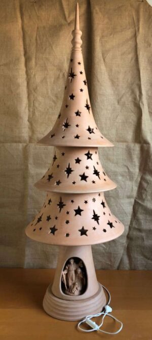 ALBERO IN TERRACOTTA  FATTO A MANO CON LUCE  ELETTRICA E SACRA  FAMIGLIA